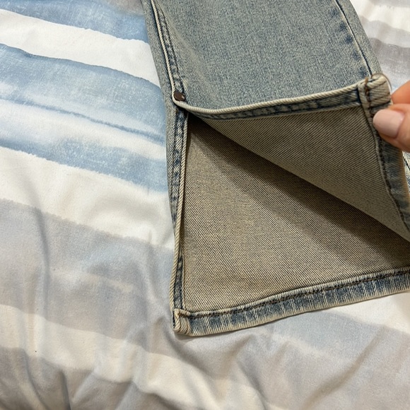 NWT Judy Blue high and waist light blue distressed jeans. NWT size 7/28 - Picture 6 of 10